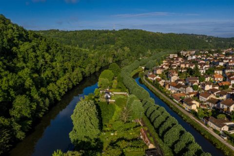 Vue sur l'Isle et le canal à Périgueux