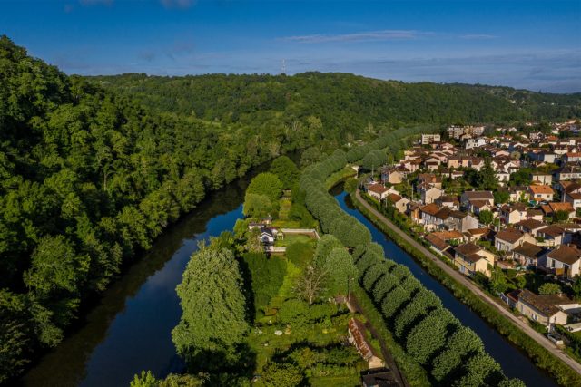 Vue sur l'Isle et le canal à Périgueux