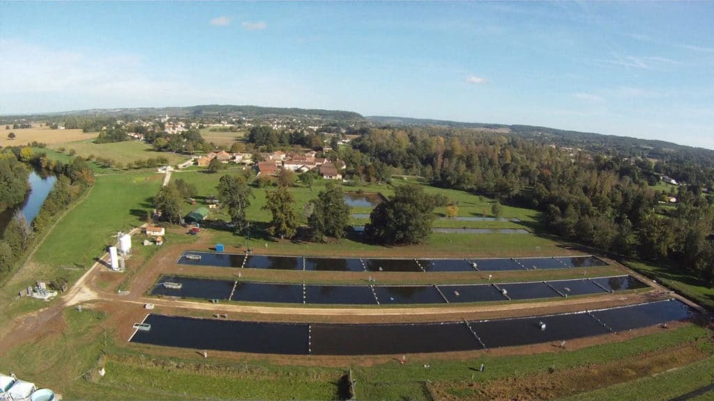 Bassin de la pisciculture de Neuvic sur l'Isle