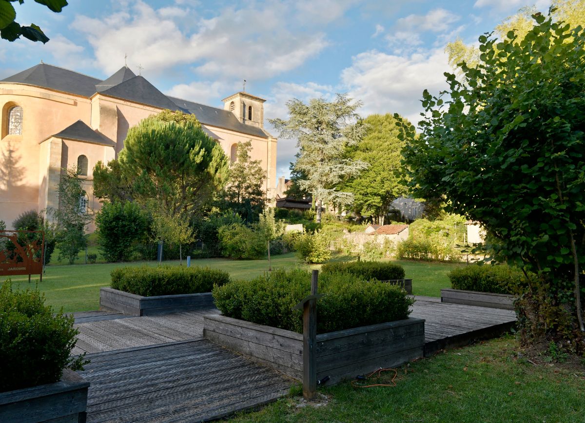 Église Saint-Pierre-es-liens, Sainte-Alvère